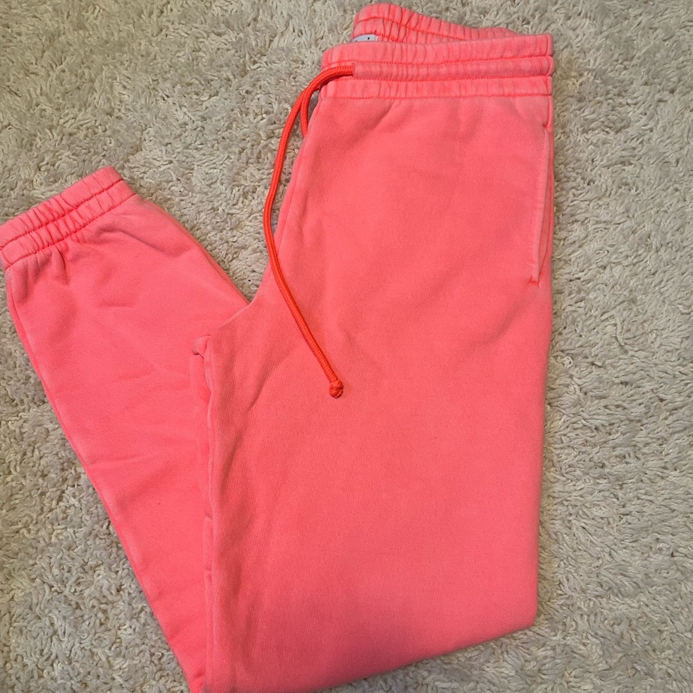 Aritzia TNA boyfriend jogger